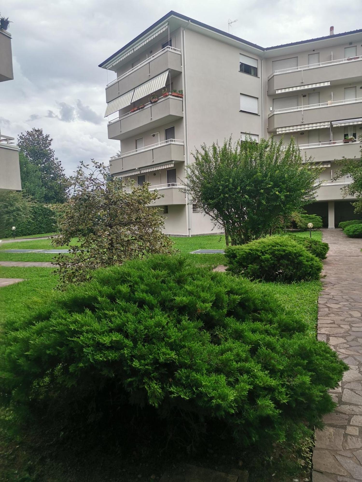 B&B Busto Garolfo Bagian luar foto